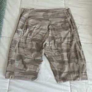 Alphalete surface Camo